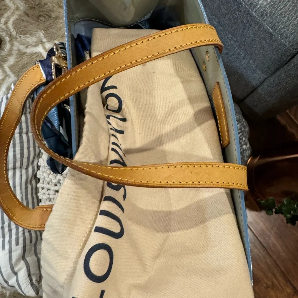 LV mono vernis reade mm tote seafoam green